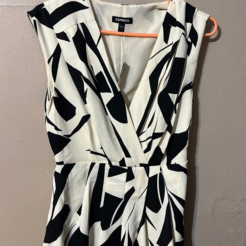 Express Black and Cream Sleeveless dress. size Small